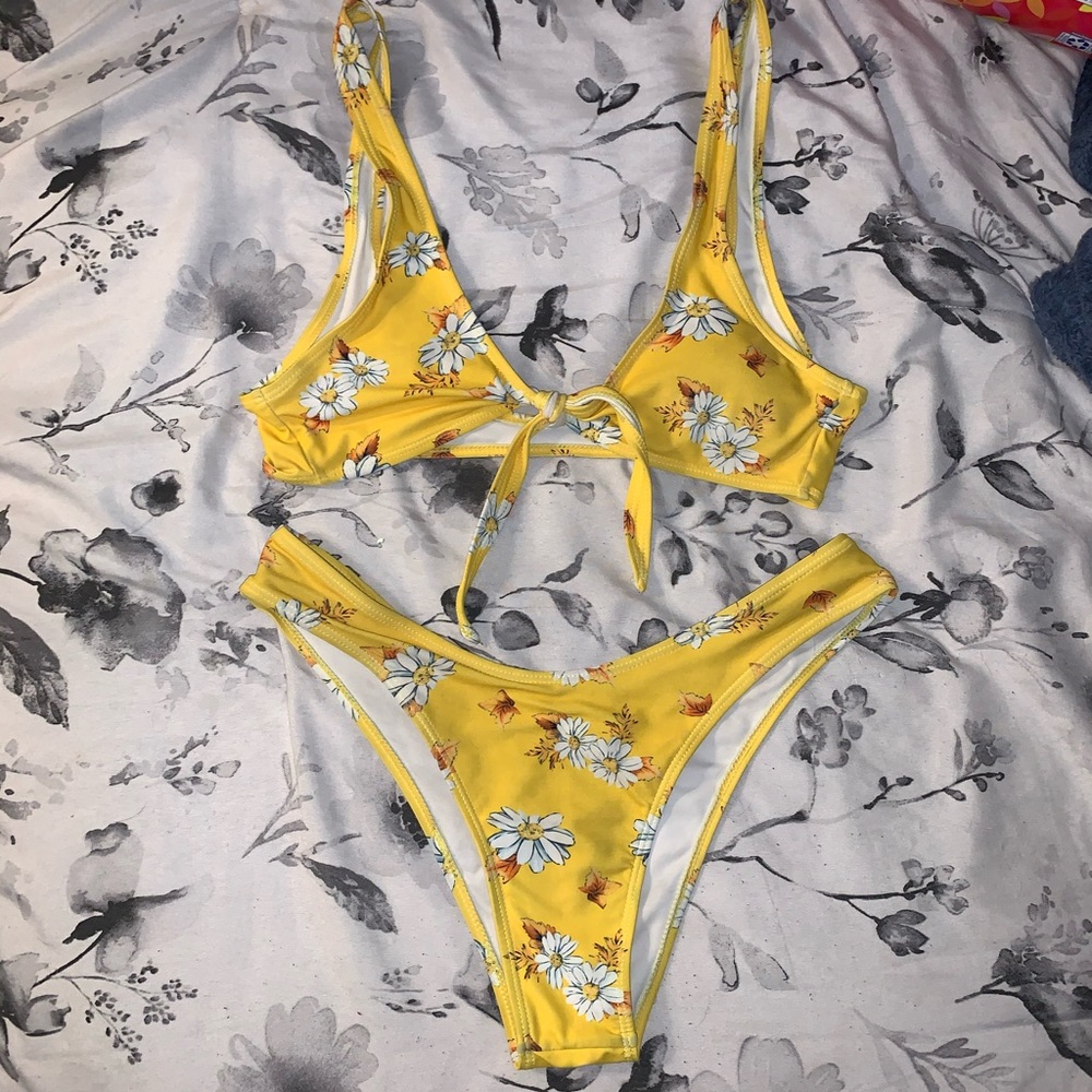 YELLOW  BIKINI